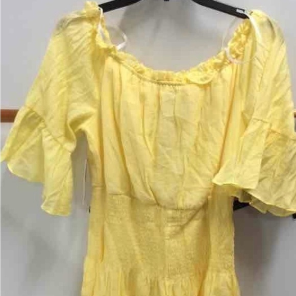 NWT Fit and Flare On/Off Shoulder Flare 3/4 Sleeve Smocked Waist Tiered Dress - Picture 6 of 9